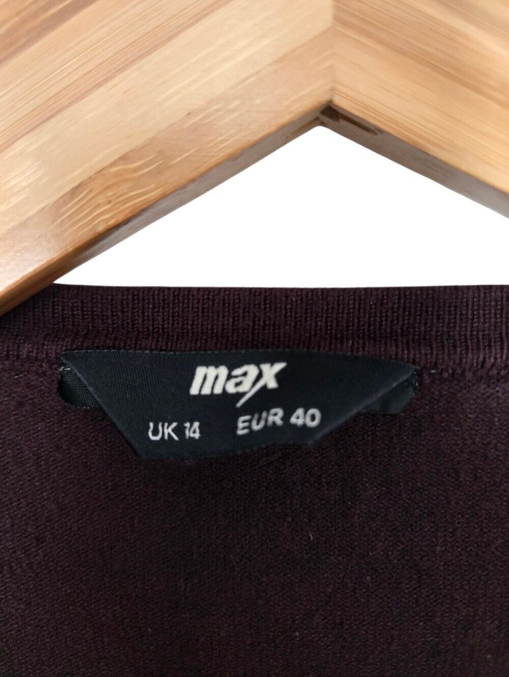 โจ MAX Cropped Button Front Cardigan โจ - Picture 3 of 4
